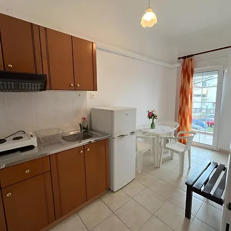 Chrysa 3* ليبتوكاريا