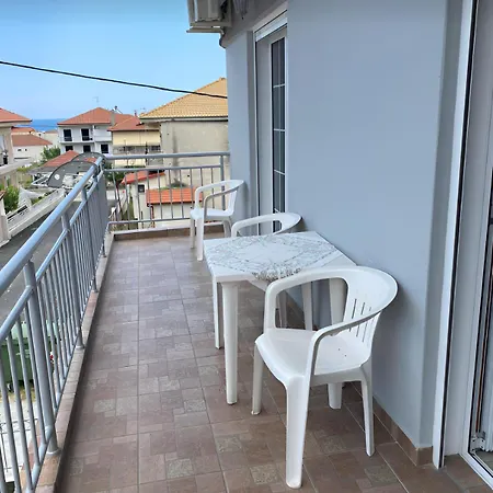 Chrysa Apartmanhotel 3*