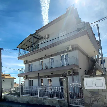 Chrysa Apartmanhotel